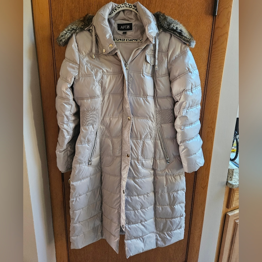 Apt. 9 Women's Light Gray Puffer Jacket with Faux Fur